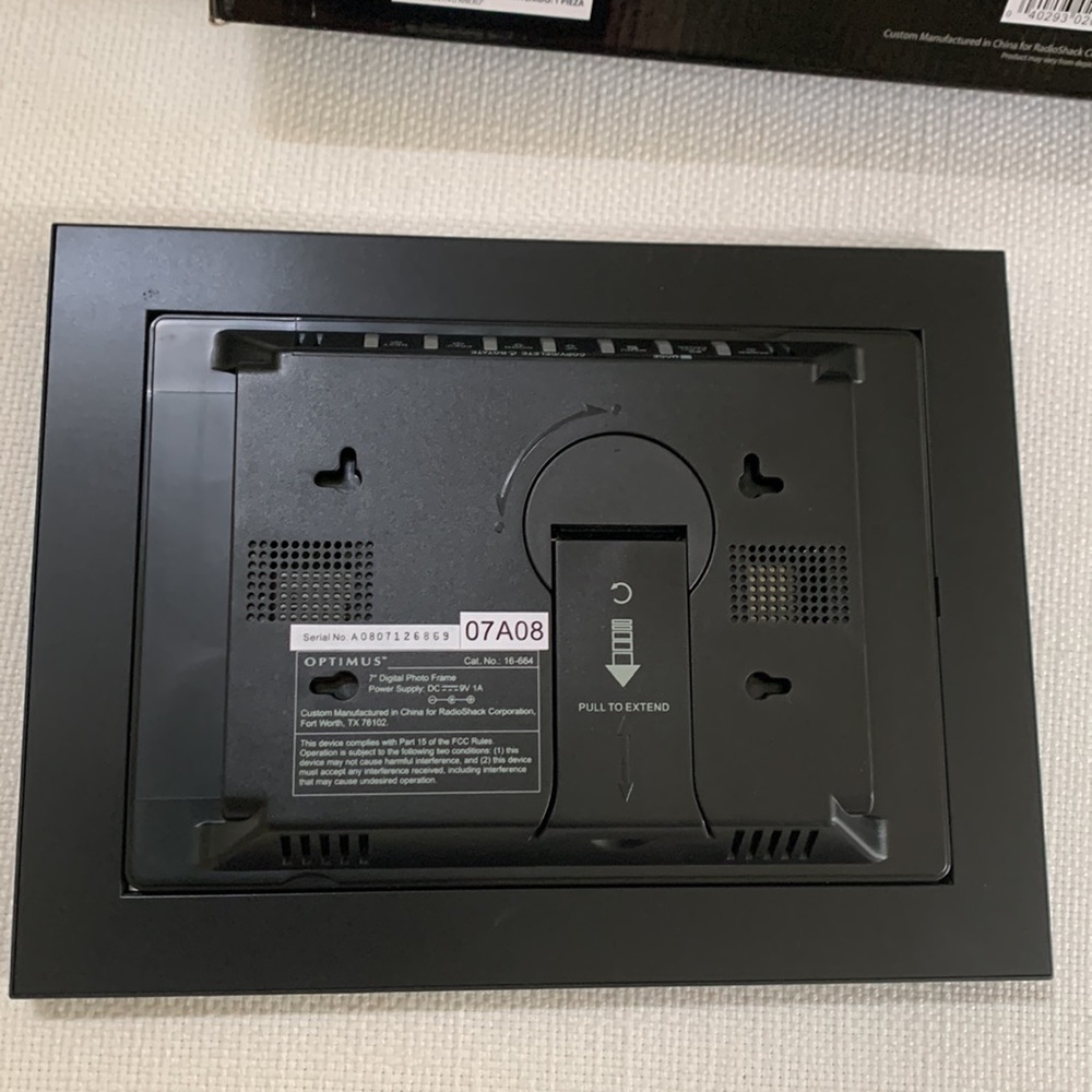 Optimus Digital Photo Frame - Picture 5 of 5